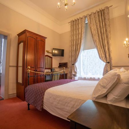 The Lansdowne Hotel Dublin Exteriör bild
