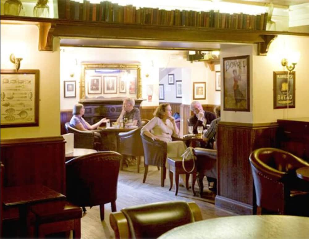 The Lansdowne Hotel Dublin Exteriör bild